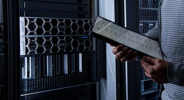 A világ pénzét költötte szerverekre a világ