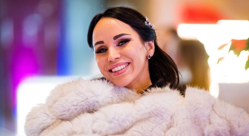 Március 15: valami nem stimmel Sáfrány Emese magyar zászlójával