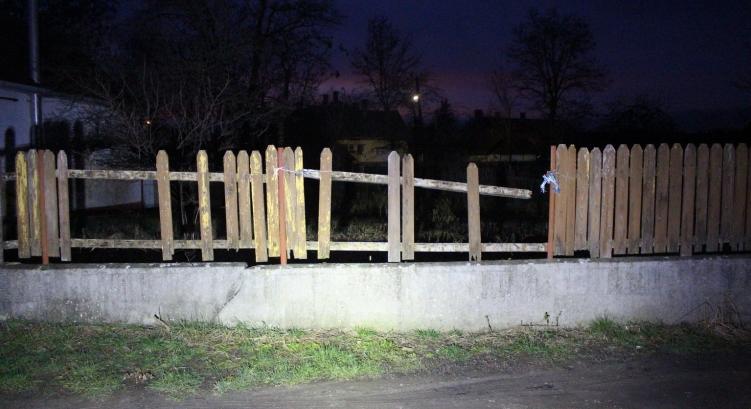Letörte és ellopta a kerítést egy férfi Jászladányon