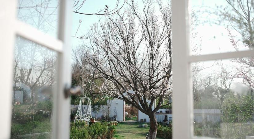 Mostantól nem szabad reggel és este szellőztetni?