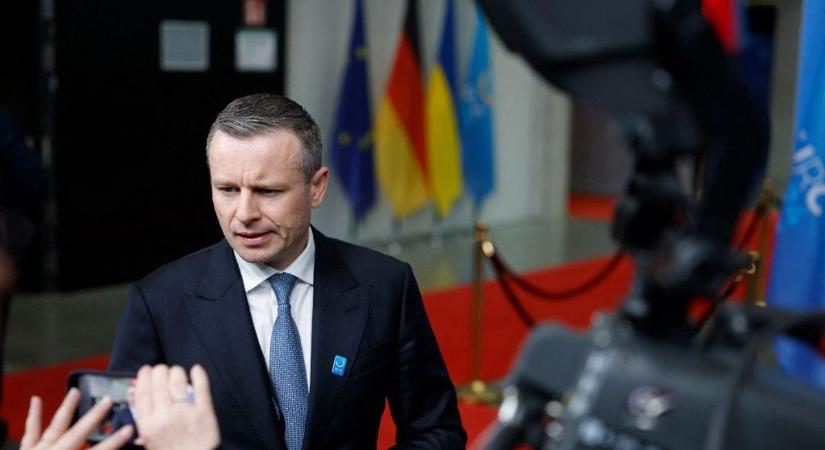 Ukrajna belerokkan Zelenszkij értelmetlen háborújába