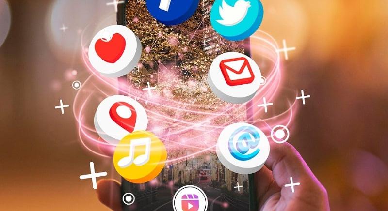 Az algoritmusok miatt kerülhet egyre több káros tartalom a közösségi médiába?