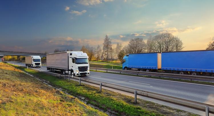 Sok változás jön a fuvarozásban – a KRESZ is közöttük van