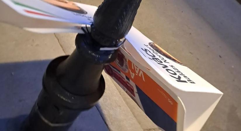 Tiszások megrongálták a Fidesz plakátjait - Videó