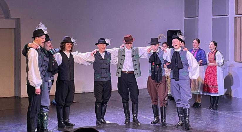 Székesfehérvári Tavaszváró táncház: bámulatos előadások, foglalkozások (galéria, videó)