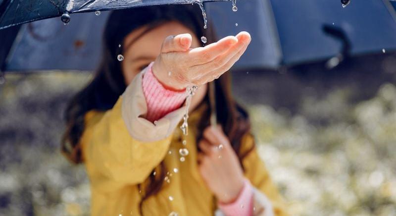 Kedden az ország fele esőre számíthat, de sok helyen marad a tavaszias időjárás