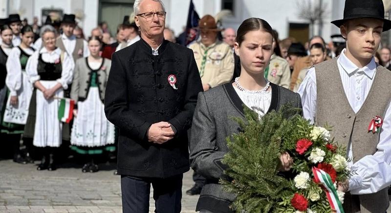 Átadták a megújult katolikus óvodát Ülkén