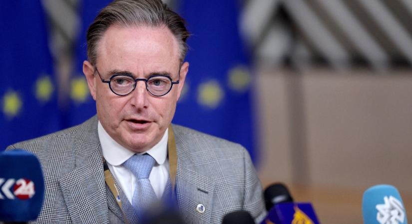 A belga kormányfő tárgyalna az orosz elnökkel