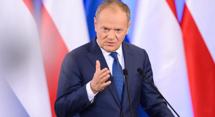 Donald Tusk: Oroszország, az amerikai trumpisták és az Orbán-féle európai jobboldal el akarja pusztítani az EU-t