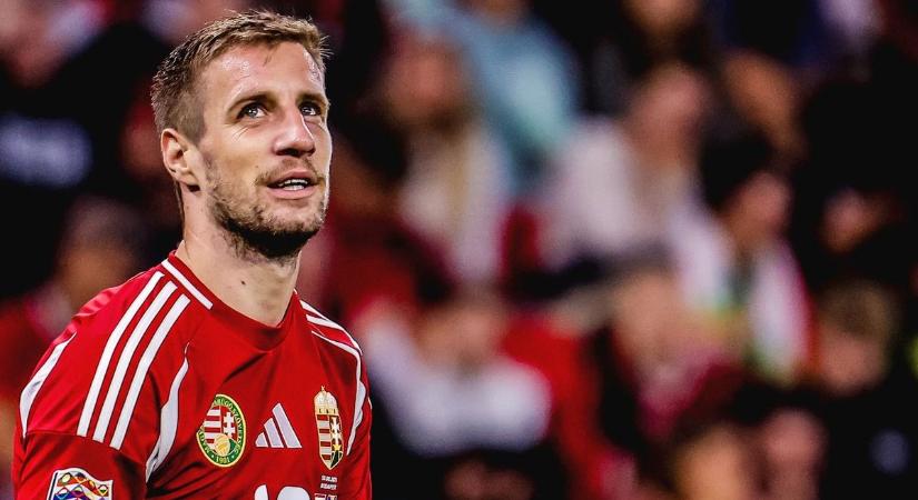 Varga Barnabás dedikált válogatott mezét árverezik el jótékony célra