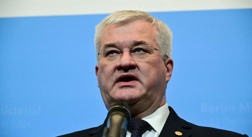 Ukrán külügyminiszter: a 90 milliárdos hitel nem alku tárgya, a pénzt követeljük vissza!