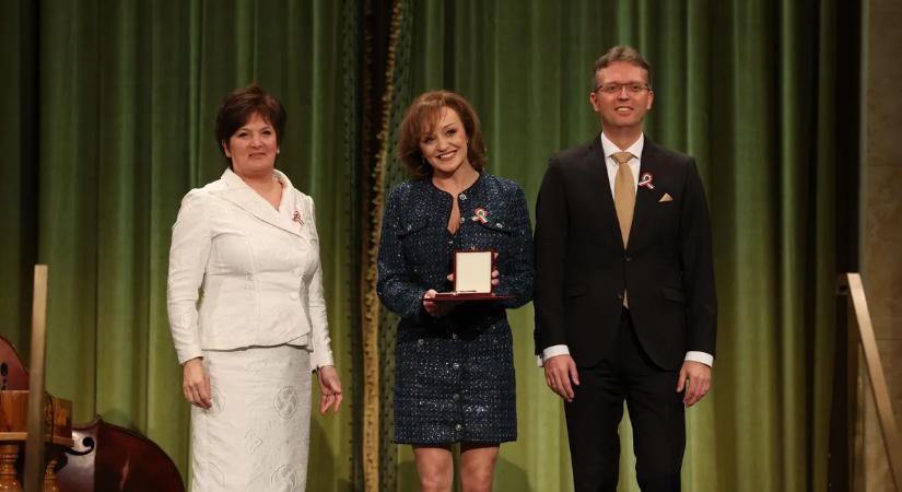 Szandi: Soha nem szabad elfelejteni, hogy honnan jöttél