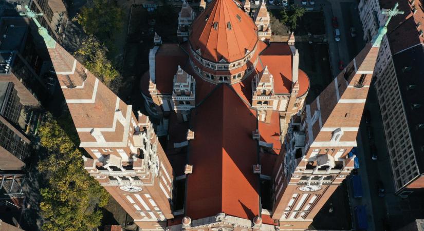 Félmilliárd forintot temet a föld alá Szeged, hogy ne száradjon ki a belváros