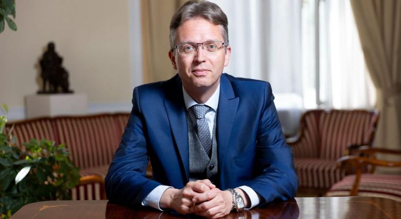 Hamarosan nagy bejelentést tesz a kultúráért és innovációért felelős miniszter! (VIDEÓ)