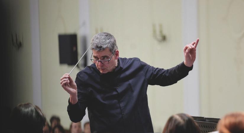 Pécsen is keresik a legtehetségesebb fiatal dirigenseket
