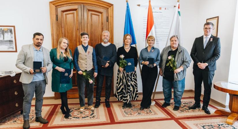 Karácsony Gergely újságírókat tüntetett ki – a Szabad Európa és D. Tóth Kriszta is a díjazottak között