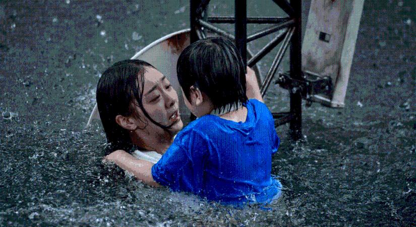 A nagy árvíz: Hát elvitte a víz (kritika)