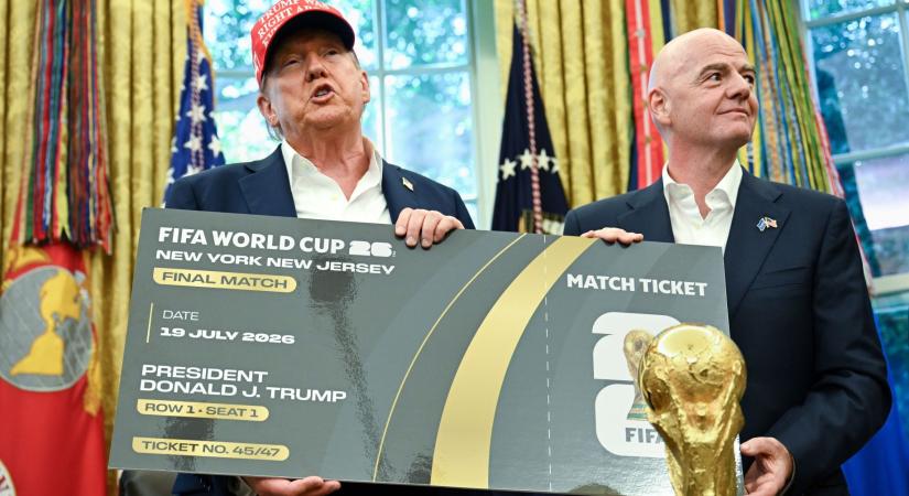 Futball-vb a rakéták árnyékában