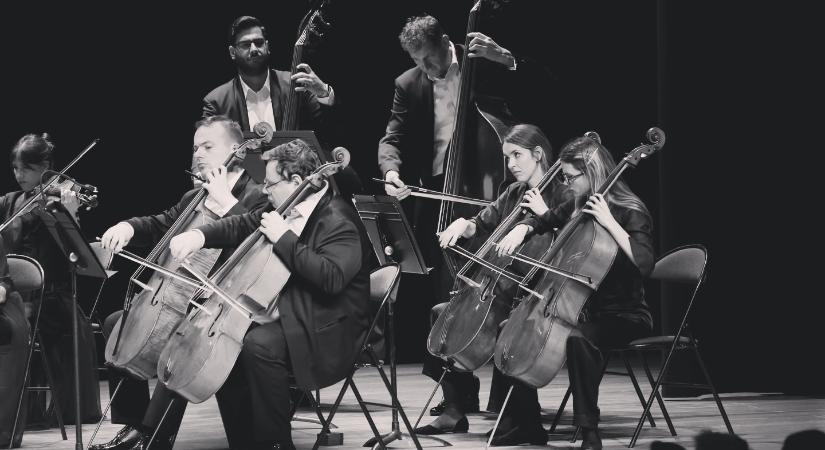 Tripla-sorozatok a Liszt Ferenc Kamarazenekarral