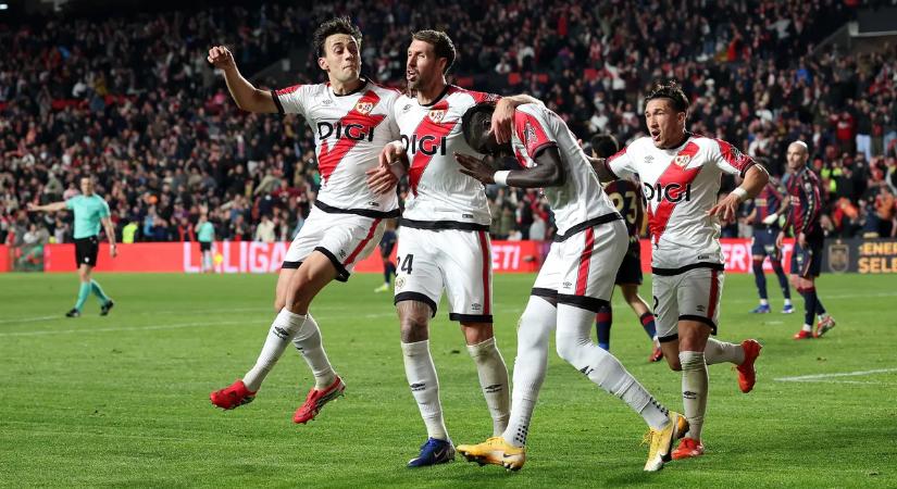 A Rayo Vallecano tíz emberrel, a hosszabbításban csikarta ki az ikszet a Levante ellen