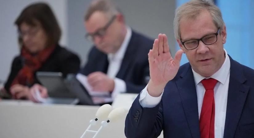 Antiszemitizmus miatt kilépett a német Baloldali Pártból Brandenburg biztosa