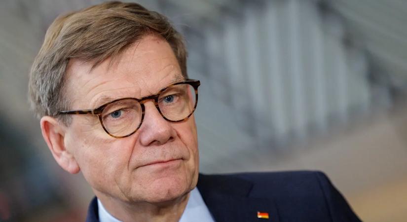 Európa sorsközösség, tehát a Fejlettnyugat hibáiért Magyarországnak kell felelnie