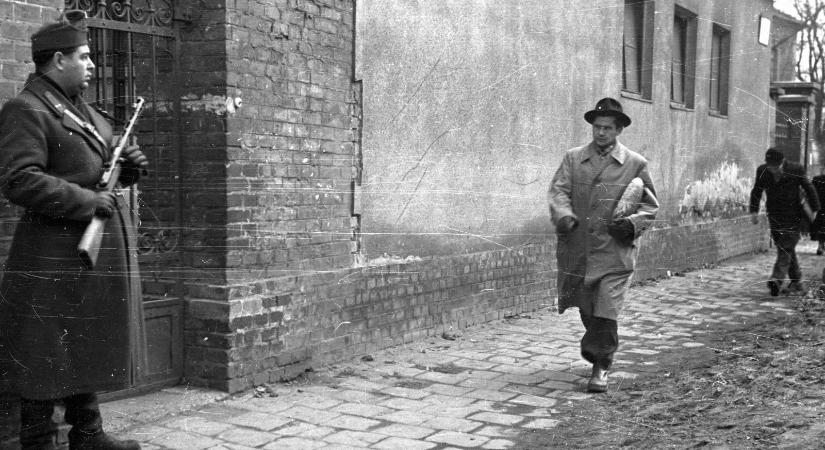 Most legyünk nagyon észnél, emberek!