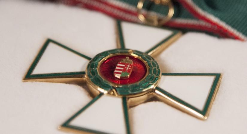 Állami kitüntetéseket kaptak győri szakemberek a nemzeti ünnep alkalmából