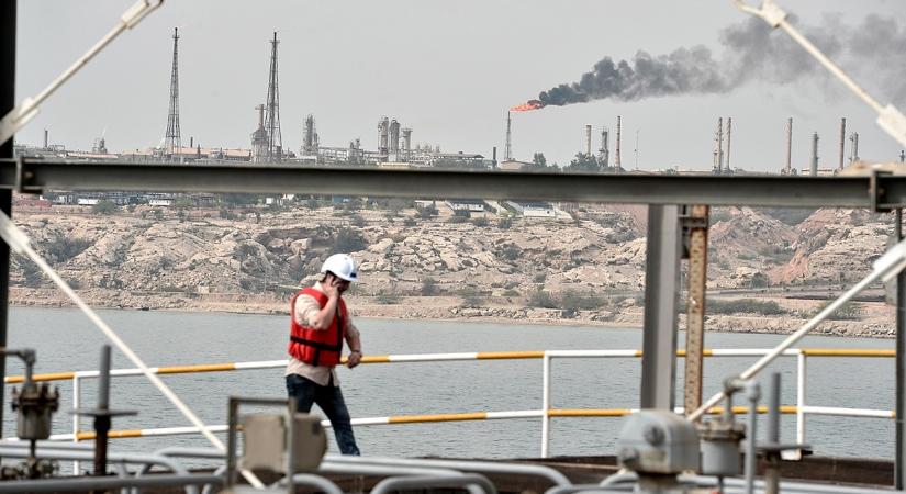 „Semmi sem marad, csak hamu" - Könyörtelen megtorlást ígér Irán a segítőknek