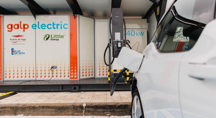 Neked nem elég, mások keresnek vele – ezért nem dobják ki a villanyautók használt akkumulátorait