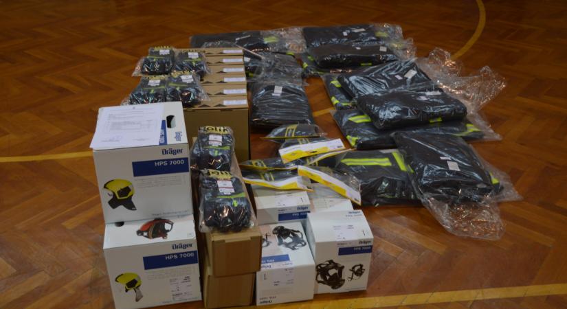 Több százmilliós támogatás a tűzoltóknak: önkéntesek és önkormányzati egységek is pályázhatnak