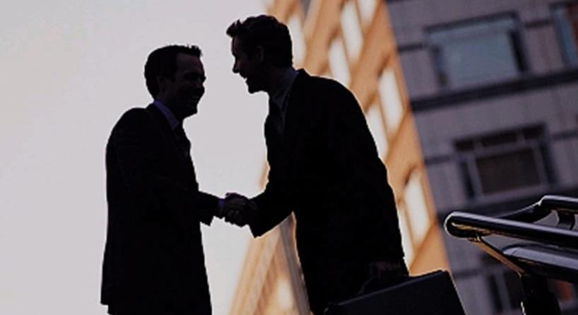 Van olyan álláshalmozó államtitkár, aki havi 10 millió forintnál is többet keres