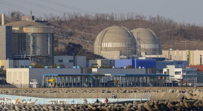 incs más megoldás: újraindítja a szénerőműveit az 50 milliós ország, az atomenergiát ütközésig tekeri – olaj és gáz nélkül maradt