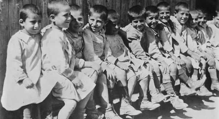 „Csak szóltunk” – a kísérlet, amely elvette a gyerekek hangját