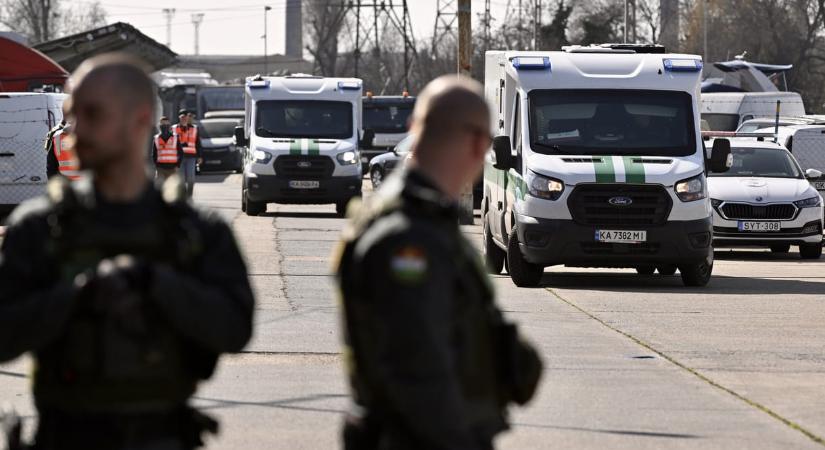 Hivatali visszaélés és terrorcselekmény miatt tett feljelentést az ukrán Oscsadbank a Magyarországon lefoglalt pénzszállítmánya miatt