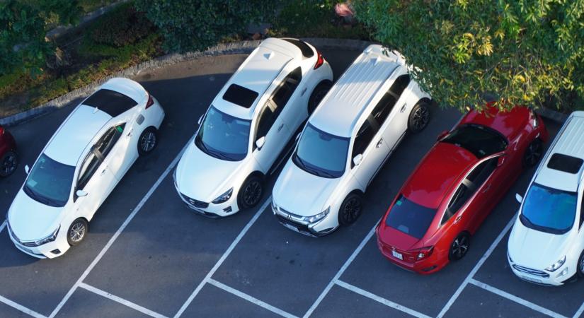 Olcsóbb lett a mobilparkolás