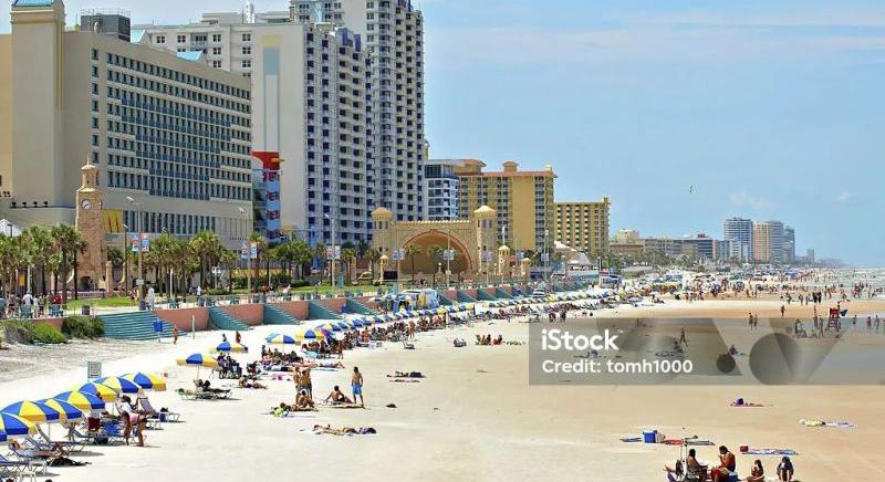 Kitört a pánik a floridai strandon, nem lelik a rejtélyes lövöldözőt