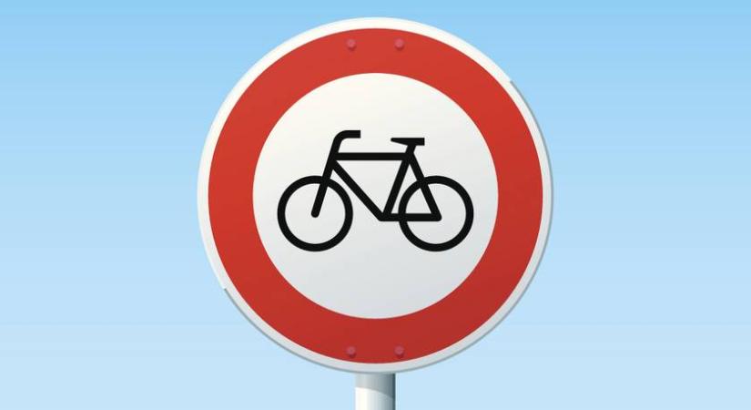 Mit tilos tenni, ha ezt a KRESZ táblát látod? Sokan rossz választ adnak