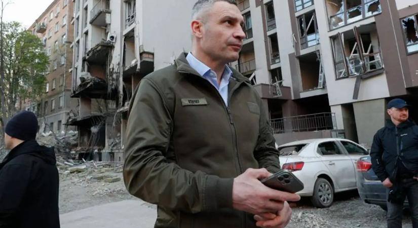 Vitalij Klicsko: Oroszország reggel Kijevet támadta drónokkal, roncsok zuhantak a belvárosra