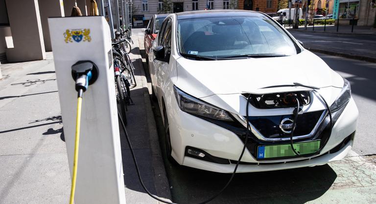 Érdemes időben lépni, így alakulnak a rendszámcsere költségei