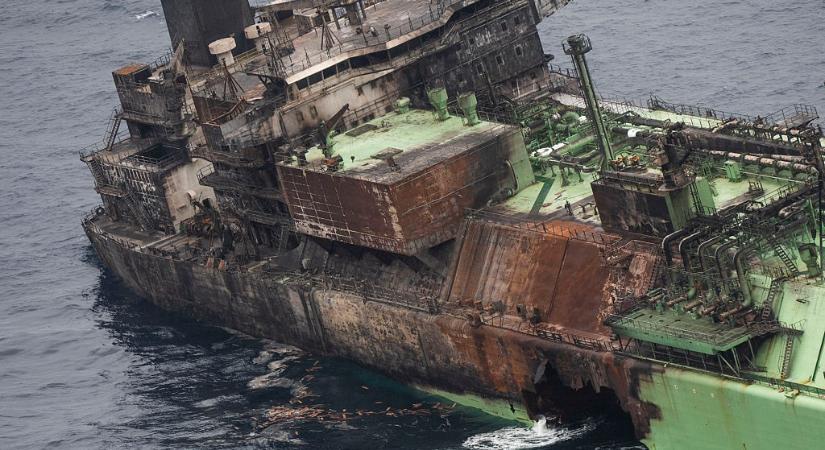 Szabadon sodródik egy orosz hajó a Földközi-tengeren