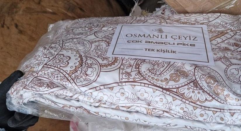 Gyanús szállítmány: egy újabb kisteherautóra csaptak le a NAV-osok, ezúttal az M7-esen