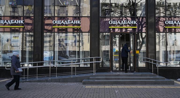 Léptek az ukránok, hivatali visszaélés és terrorcselekmény miatt tettek feljelentést a lefoglalt pénzszállítmány miatt