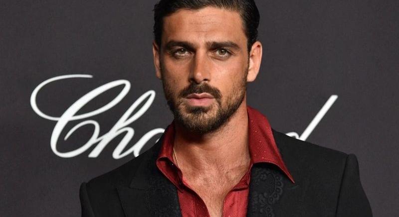 Hollywoodi sztár tervezte a magyar energiaital jubileumi dobozát