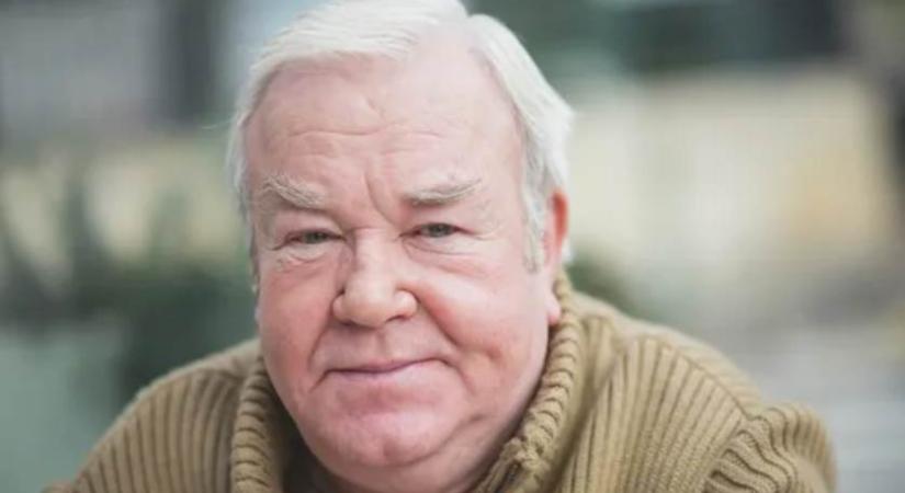 Gálvölgyi János: „Az, hogy a függetleneknek kunyerálniuk kell… szégyen”