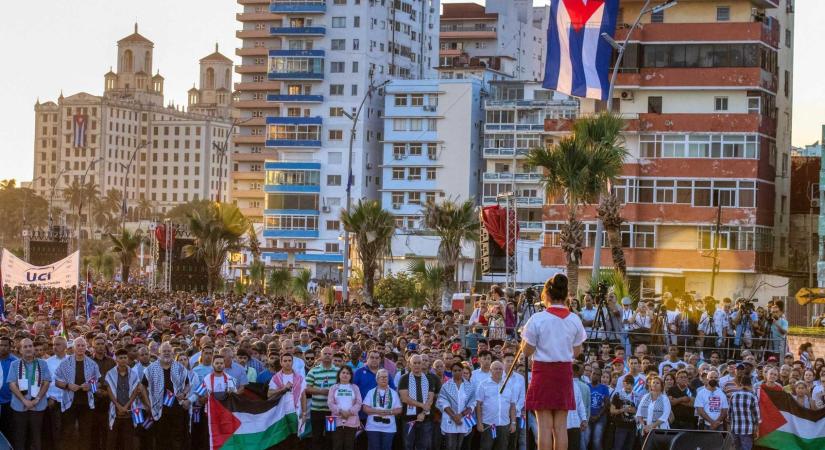 Kuba az összeomlás szélén áll, Trump a szigetország elfoglalásáról beszélt