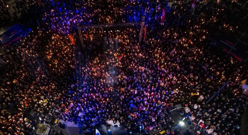 "A Fidesz-KDNP a választás fő esélyese" – Tömegeket mozgatnak meg a kormánypárt rendezvényei