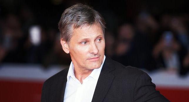 Az új A Gyűrűk Ura kimarad, de a Batman 2 még képbe kerülhet Viggo Mortensennél