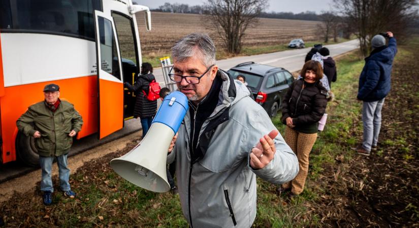 Hadházy Ákos Zuglóból szervezi a választás előtti utolsó kirándulást Hatvanpusztára