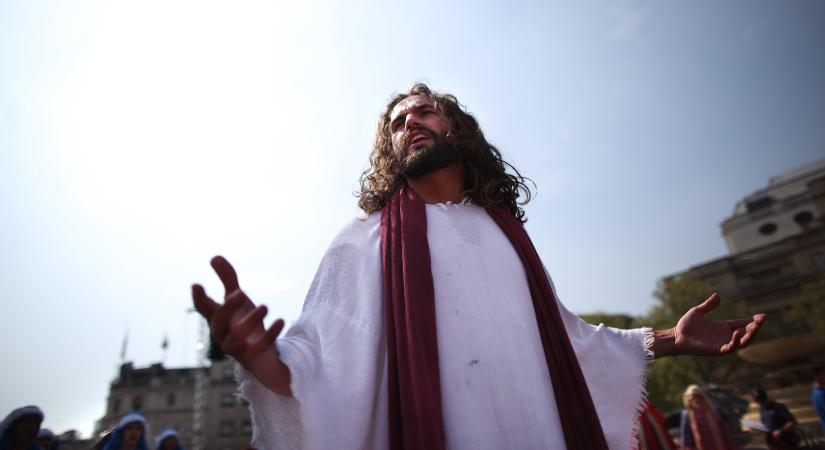 Ha Jézus visszatér, akkor nő lesz, fekete vagy koreai – A legfurcsább messiásváró szekták